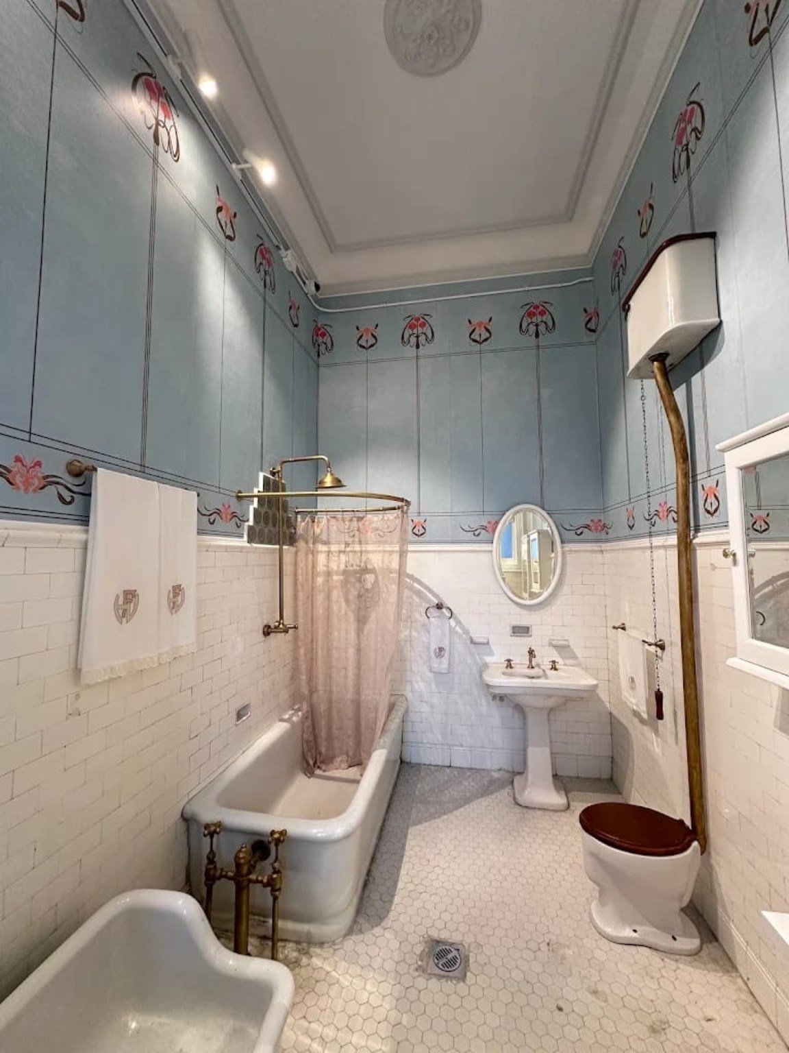 Baño histórico ambientado en el Museo de la Ciudad de Tampico
